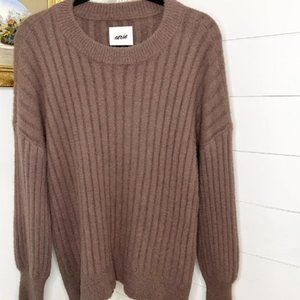 Buttercream Crew Sweater Ribbed Taupe Brown NWT